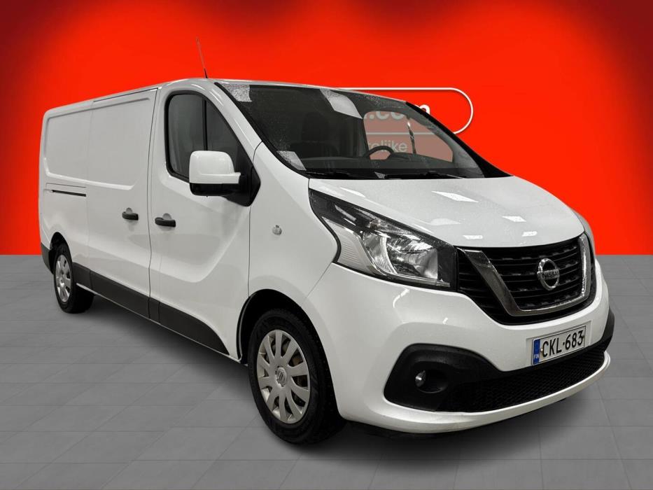 NISSAN NV300 2017