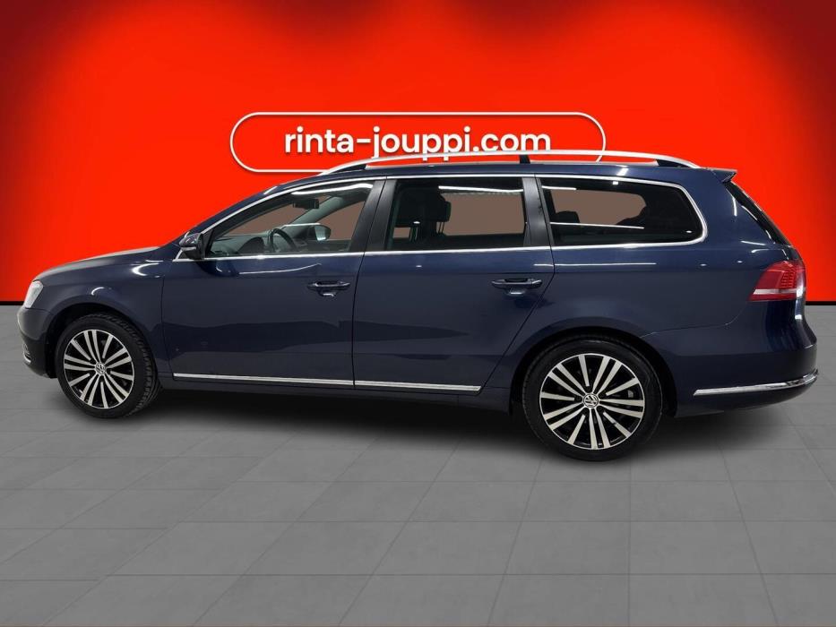 VOLKSWAGEN Passat 2012