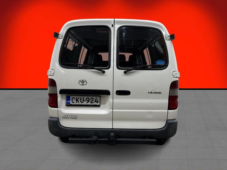 TOYOTA Hiace 2004