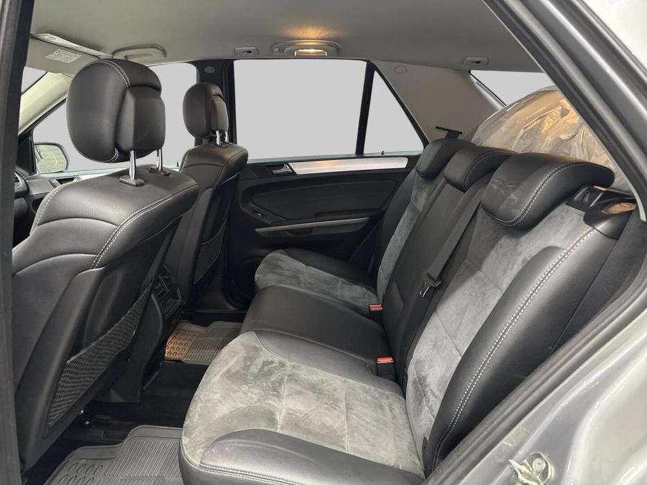 MERCEDES-BENZ ML 2011