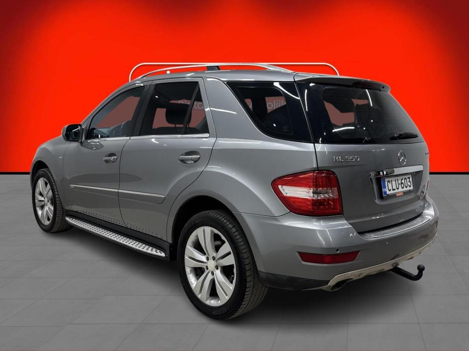 MERCEDES-BENZ ML 2011