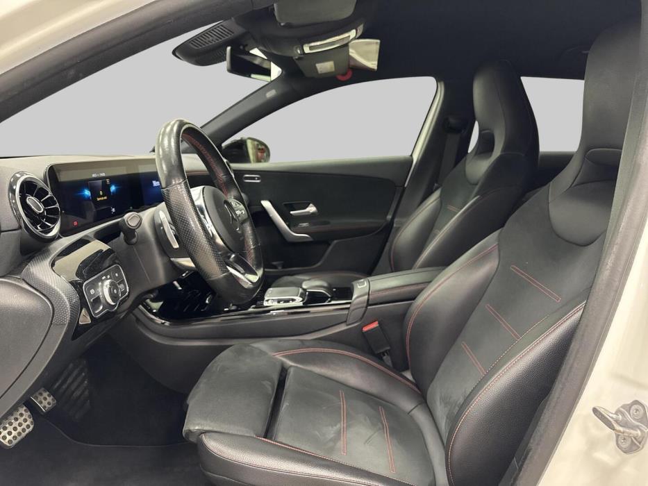 MERCEDES-BENZ A 2019