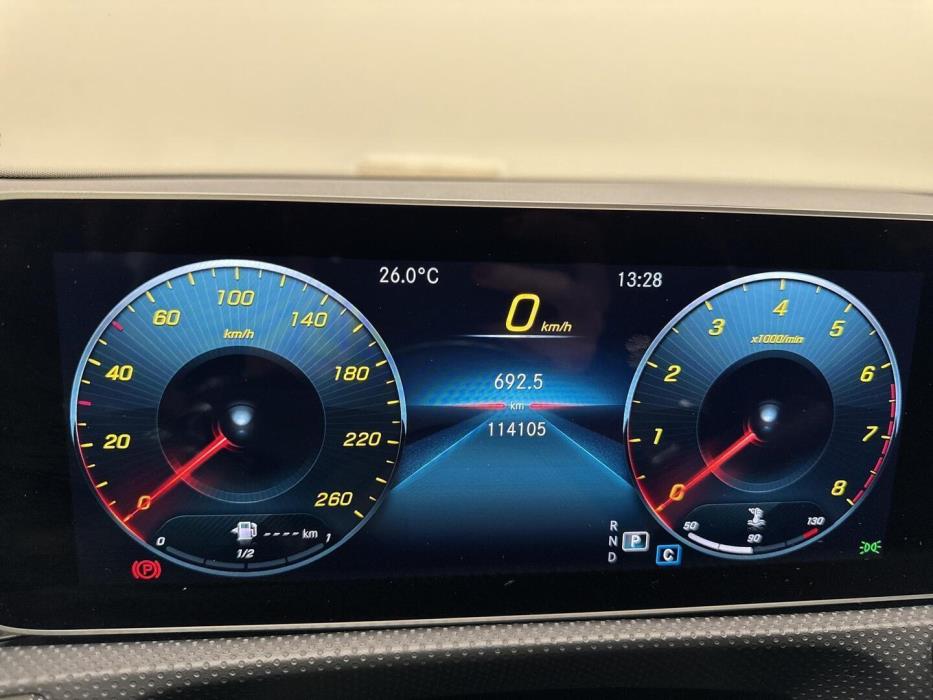 MERCEDES-BENZ A 2019