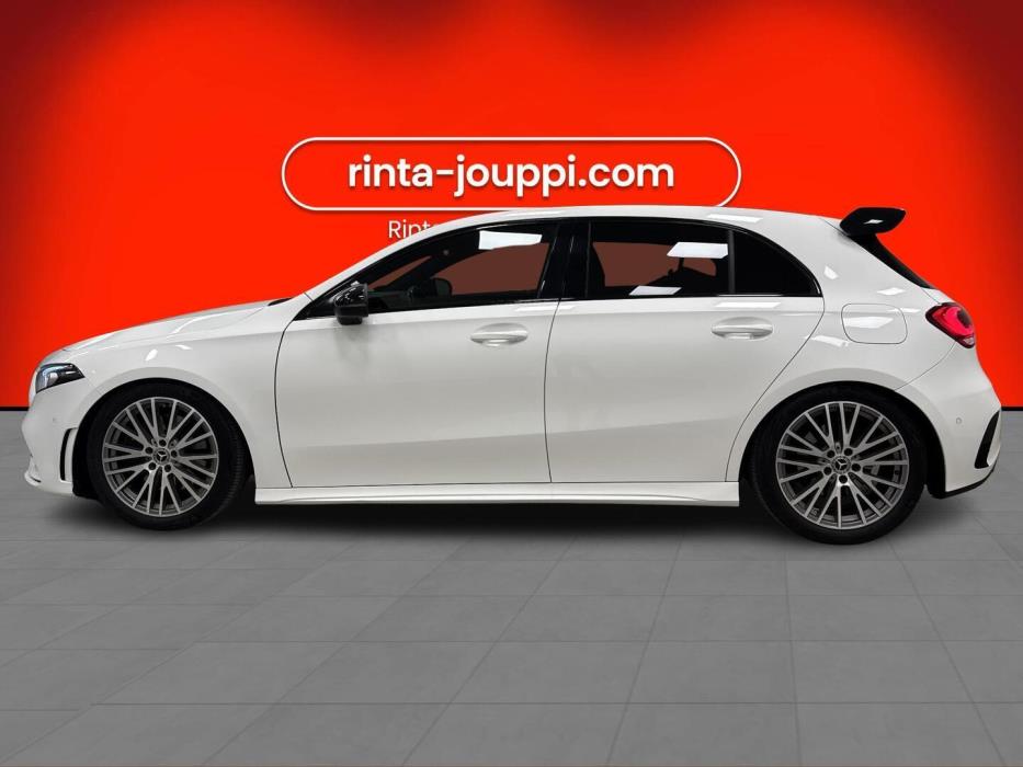 MERCEDES-BENZ A 2019