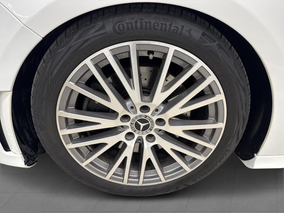 MERCEDES-BENZ A 2019