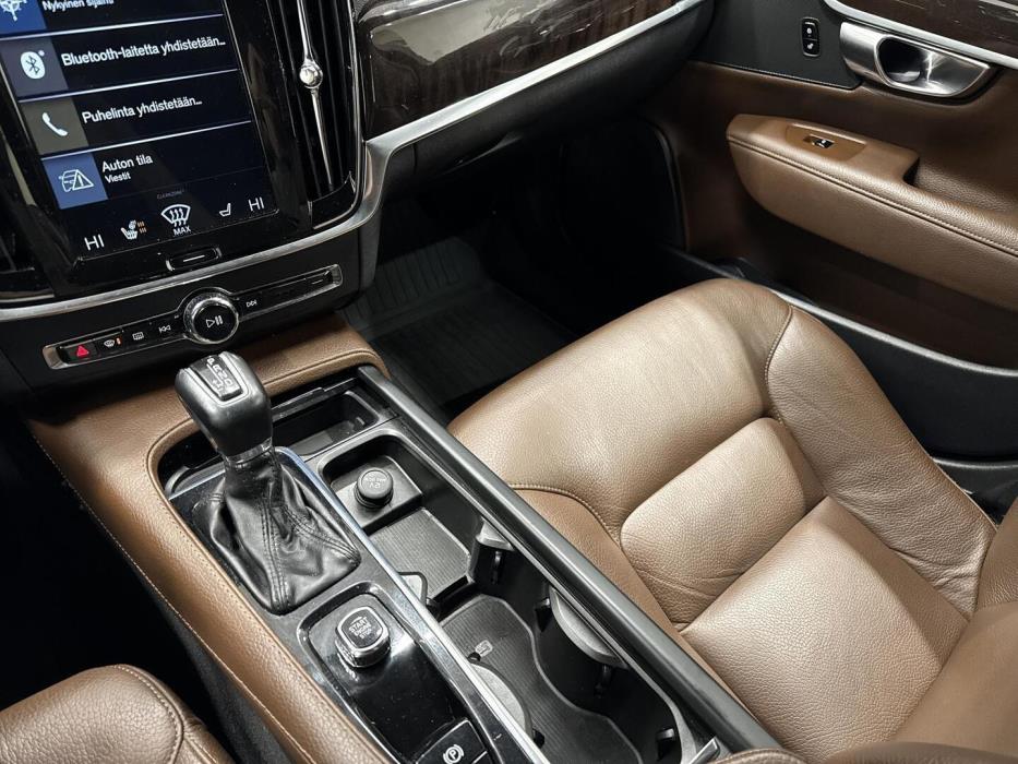 VOLVO V90 2019