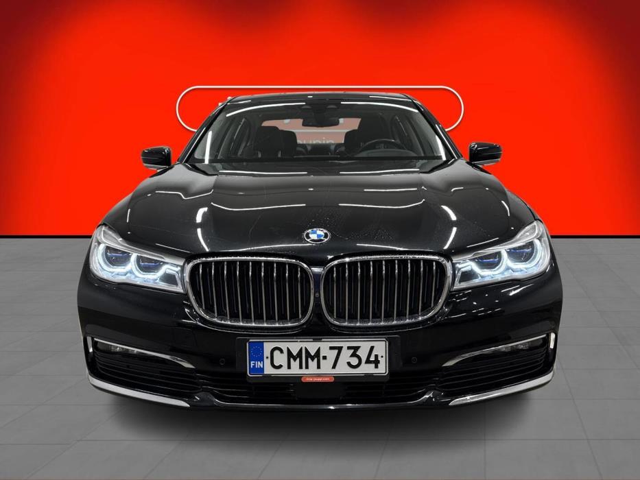 BMW 740 2017