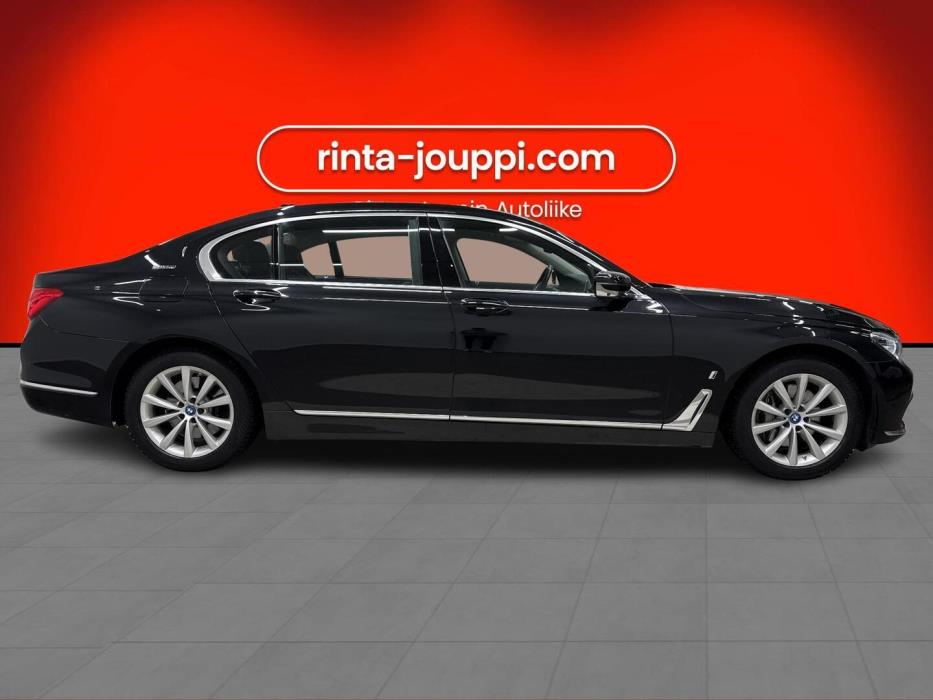 BMW 740 2017