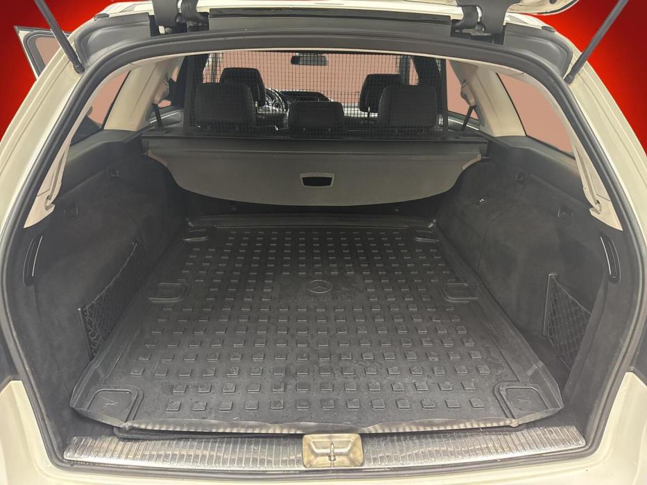 MERCEDES-BENZ E 2013