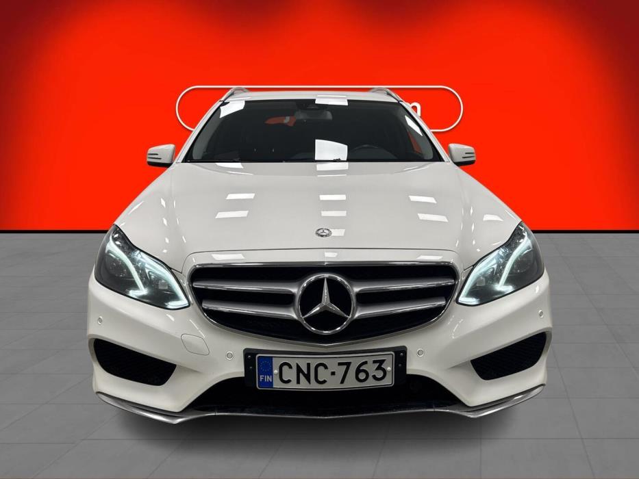 MERCEDES-BENZ E 2013