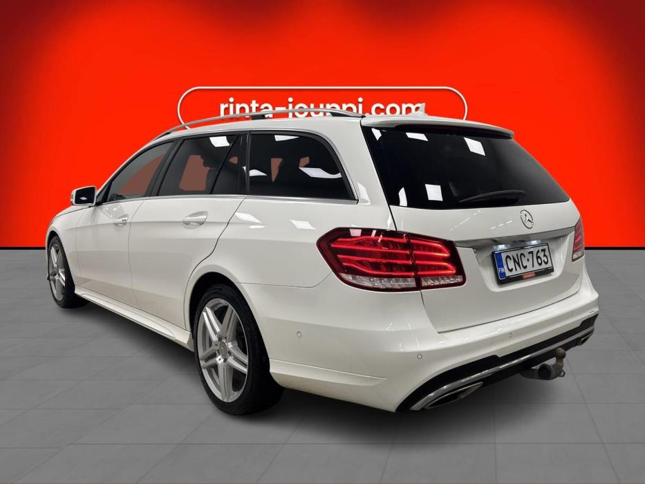 MERCEDES-BENZ E 2013