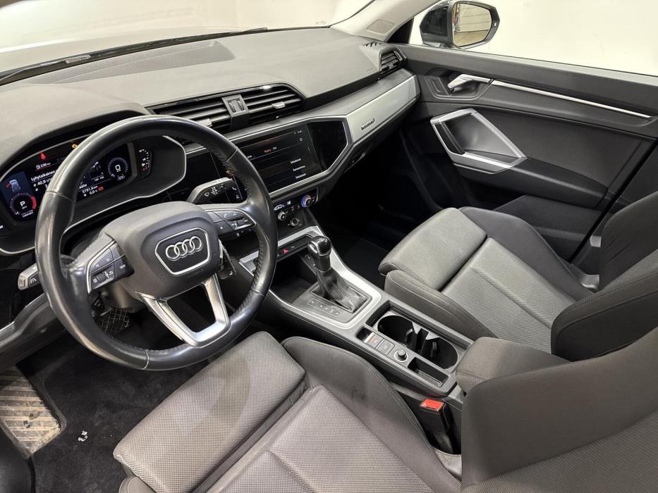 AUDI Q3 2019