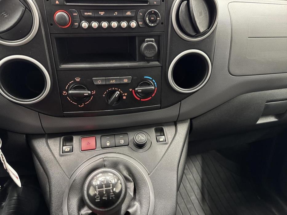 PEUGEOT Partner 2017