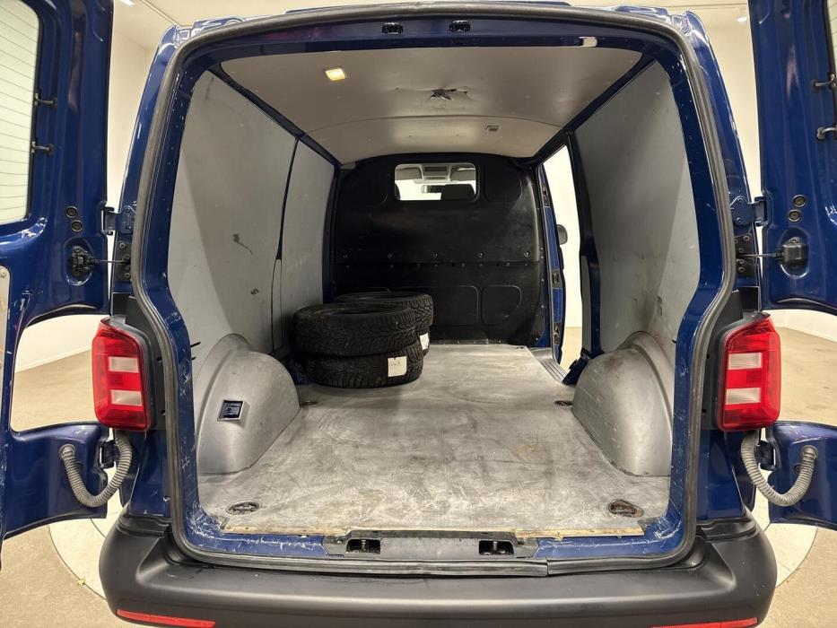 VOLKSWAGEN TRANSPORTER 2019