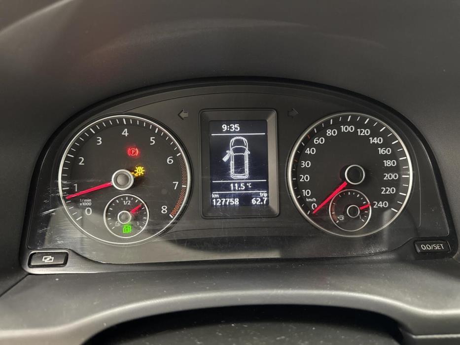 VOLKSWAGEN Caddy 2012