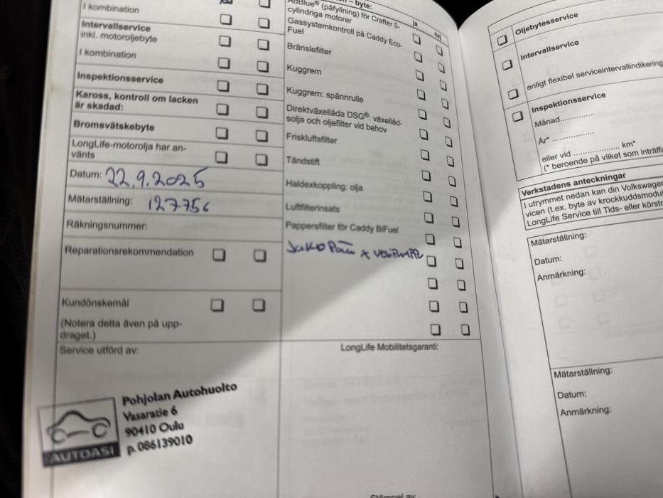 VOLKSWAGEN Caddy 2012