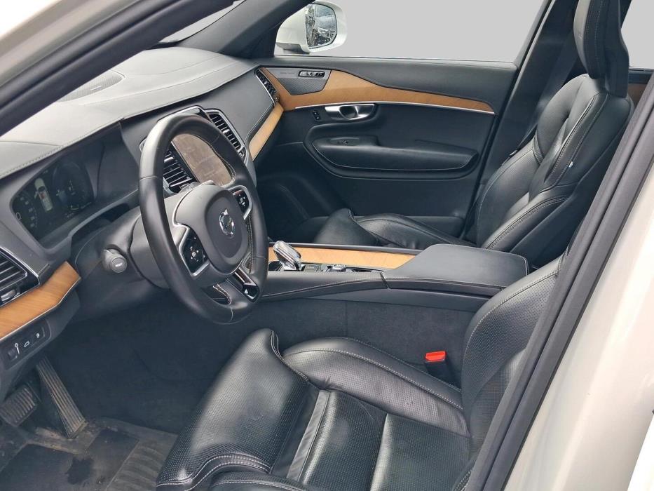 VOLVO XC90 2020