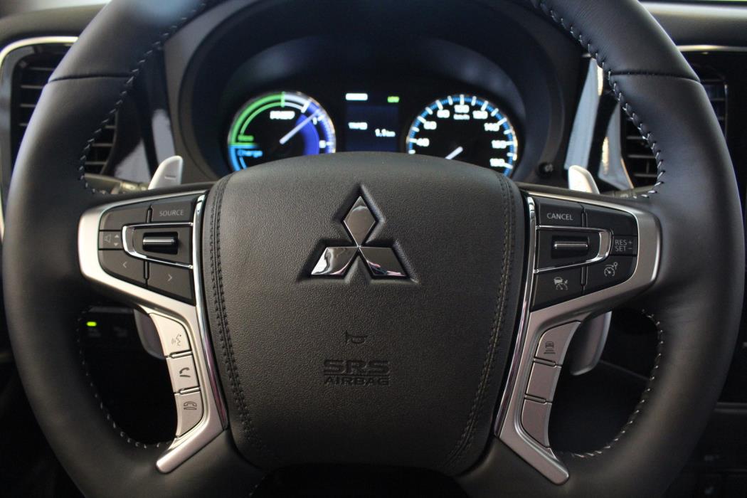 MITSUBISHI Outlander PHEV 2020