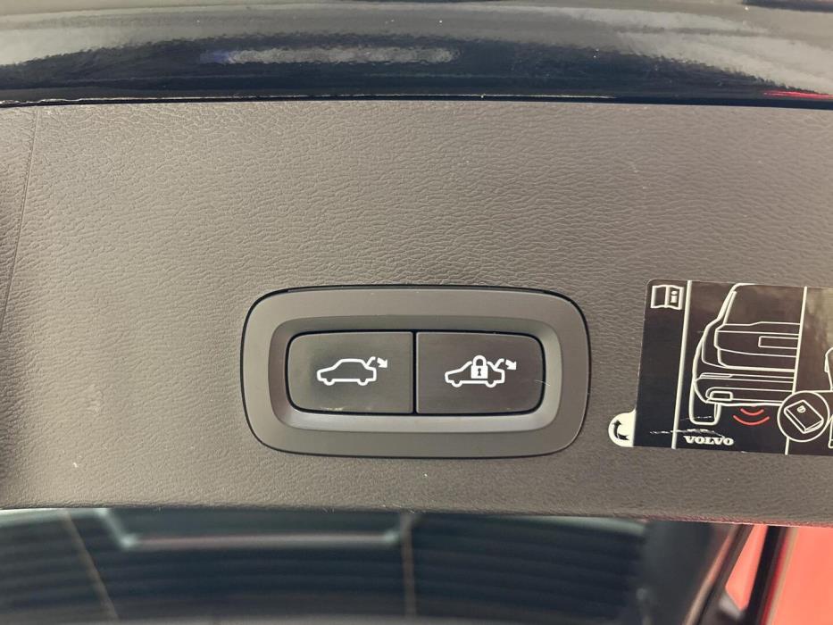 VOLVO XC40 2020