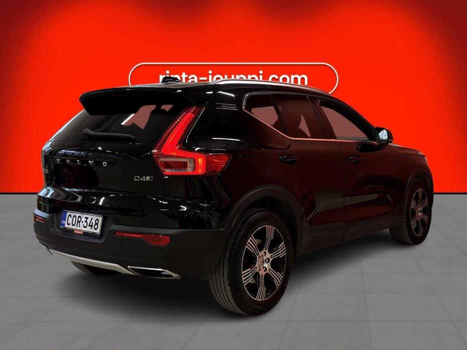 VOLVO XC40 2020
