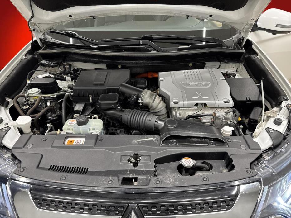 MITSUBISHI Outlander PHEV 2020