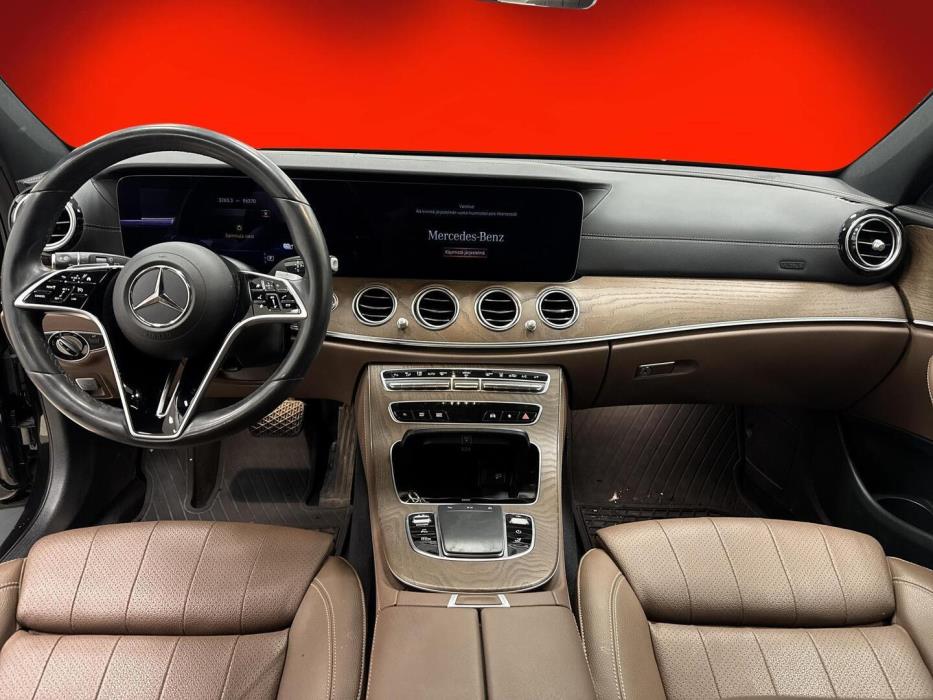 MERCEDES-BENZ E 2021