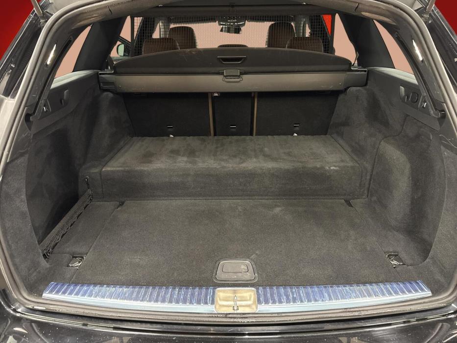 MERCEDES-BENZ E 2021