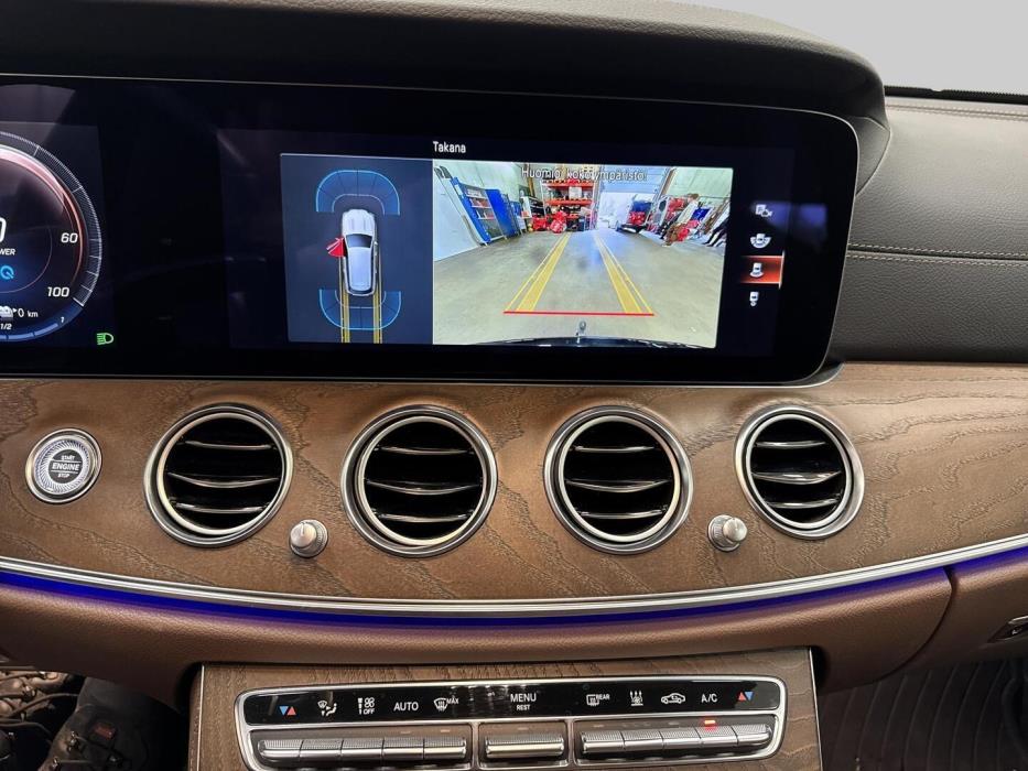 MERCEDES-BENZ E 2021