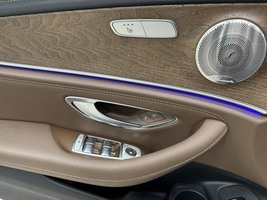 MERCEDES-BENZ E 2021