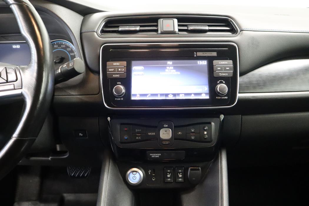 NISSAN LEAF 2018