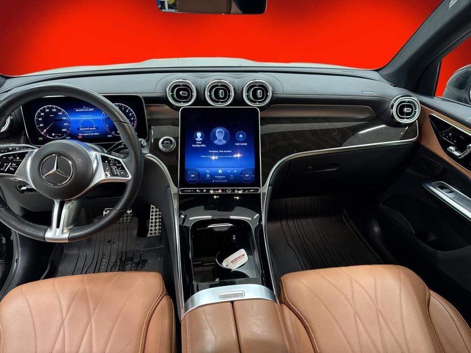 MERCEDES-BENZ GLC 2023