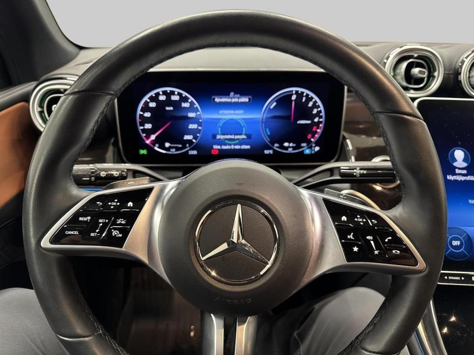 MERCEDES-BENZ GLC 2023