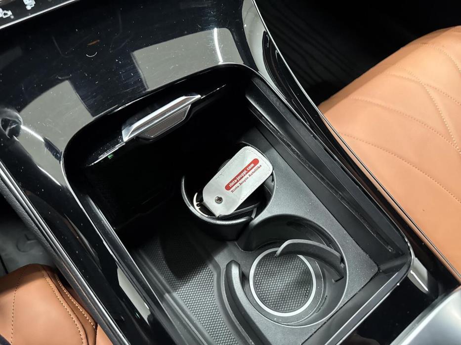 MERCEDES-BENZ GLC 2023