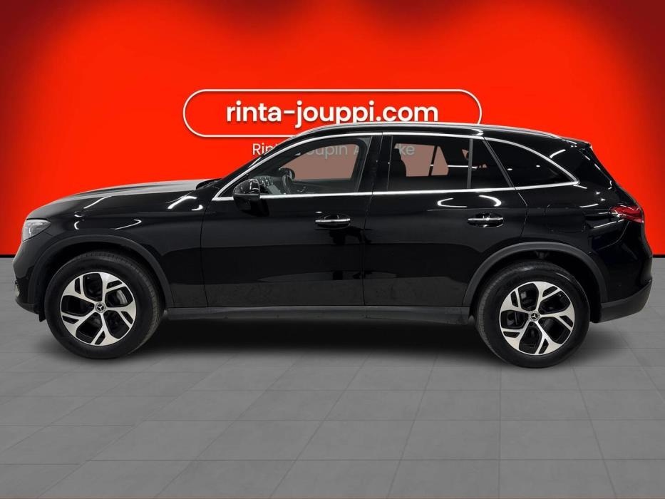 MERCEDES-BENZ GLC 2023