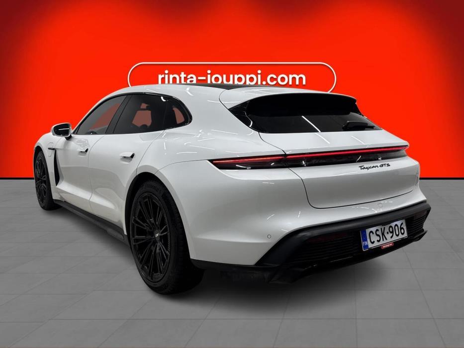 PORSCHE Taycan 2023