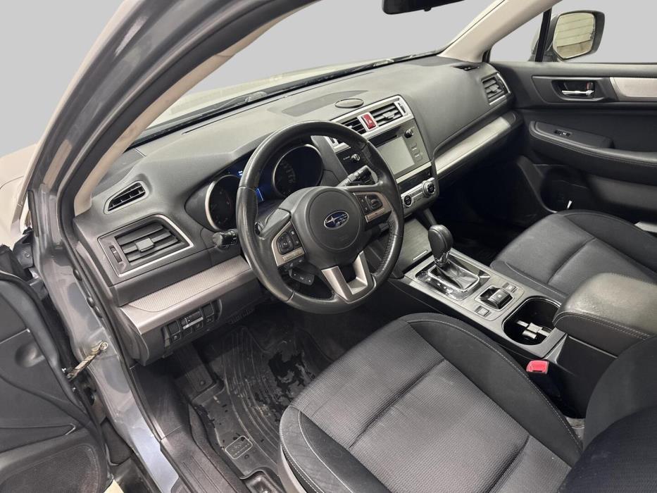 SUBARU Outback 2015