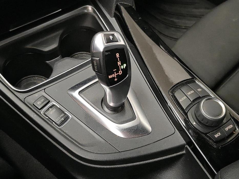 BMW 320 2015