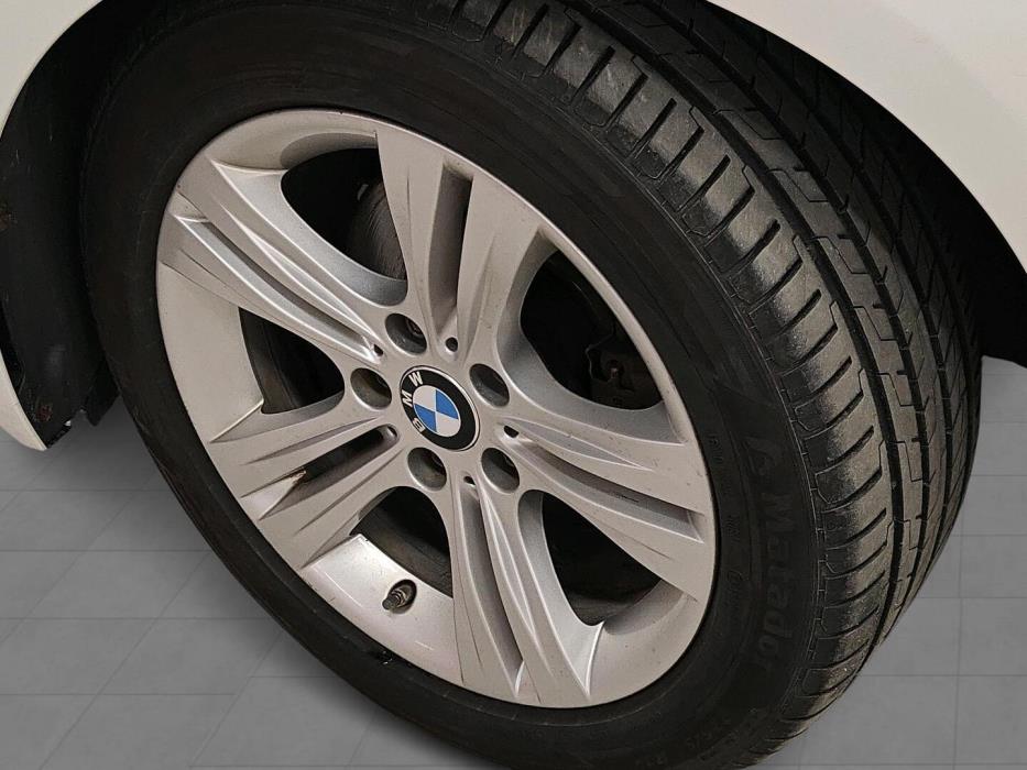 BMW 320 2015