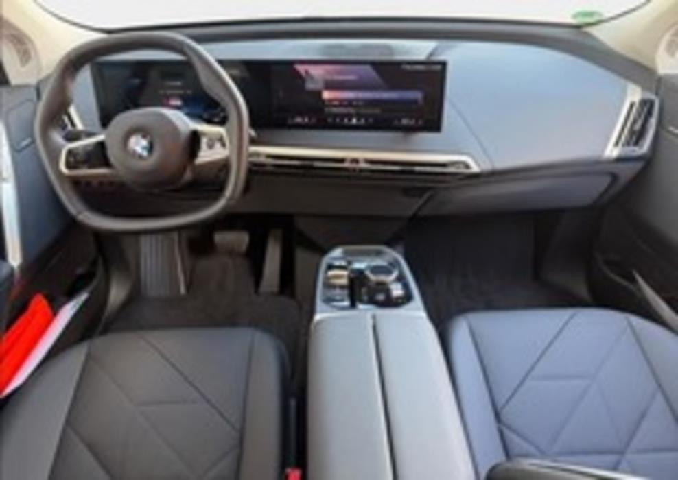 BMW iX 2025