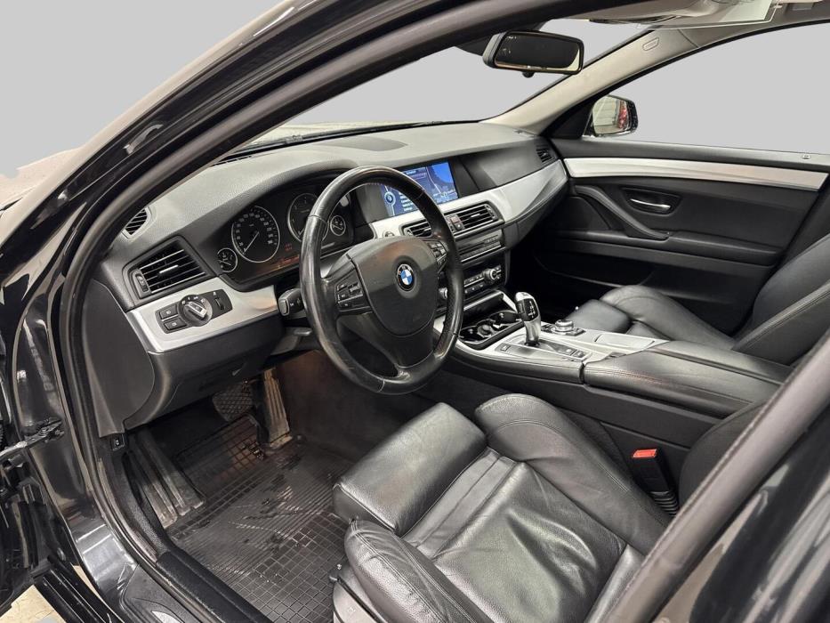 BMW 525 2011