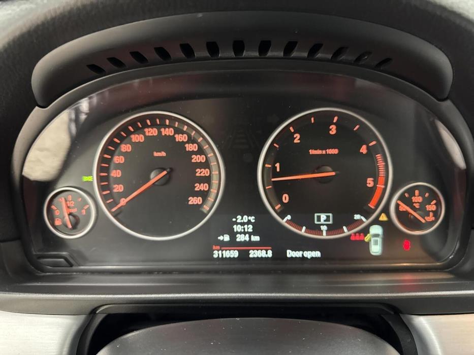 BMW 525 2011