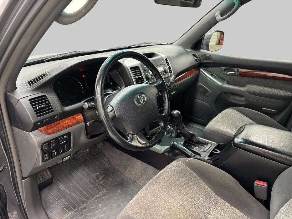 TOYOTA Land Cruiser 2005