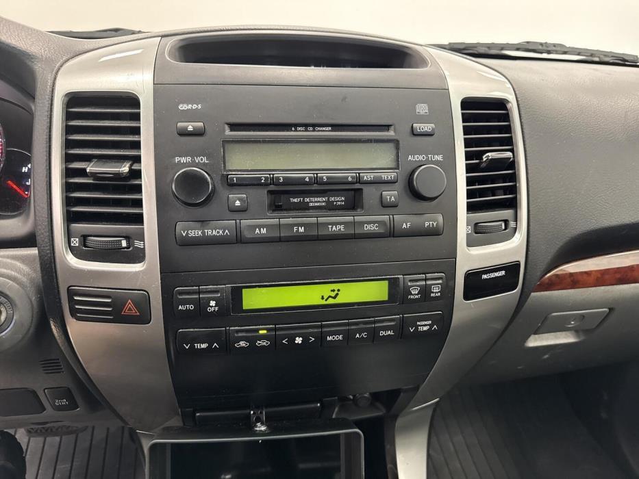 TOYOTA Land Cruiser 2005
