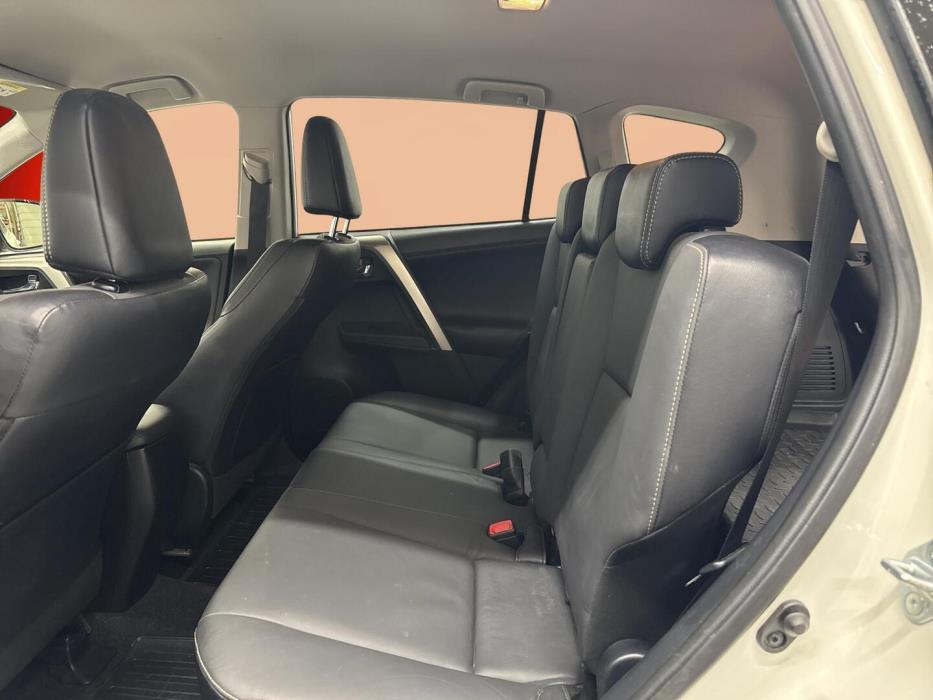 TOYOTA RAV4 2015