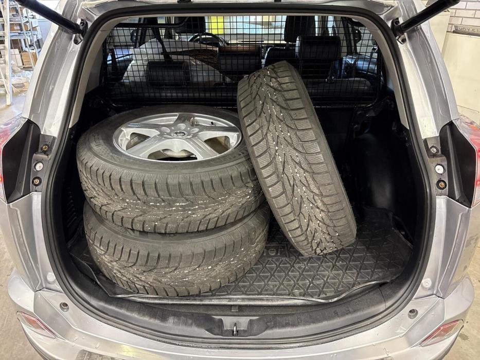 TOYOTA RAV4 2017