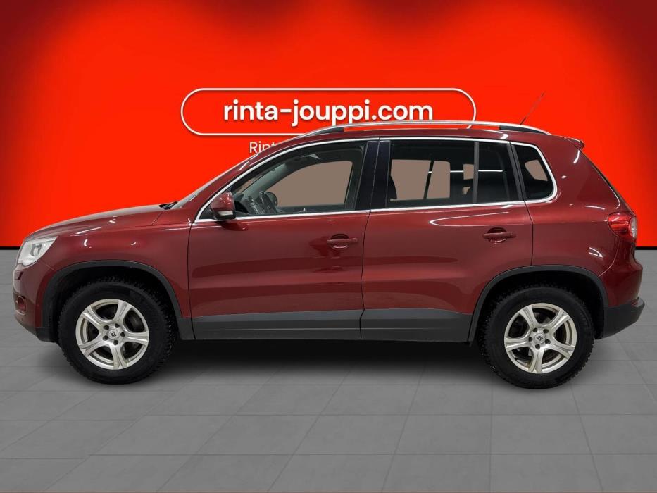 VOLKSWAGEN Tiguan 2011