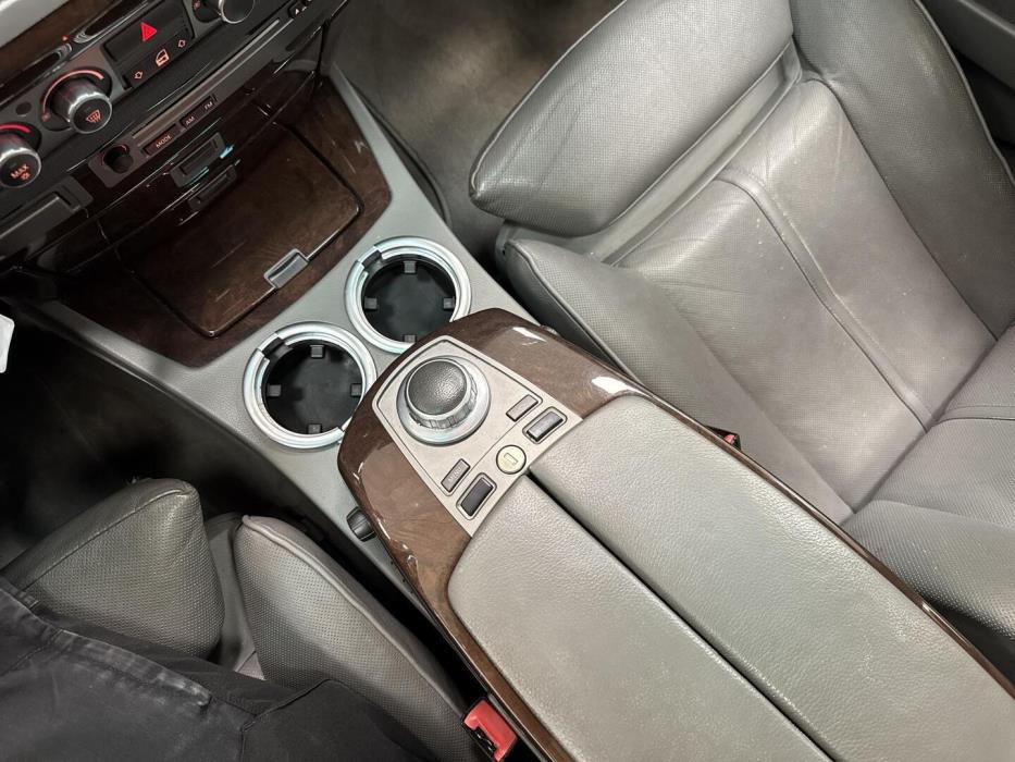 BMW 730 2004