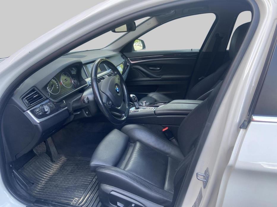 BMW 520 2015
