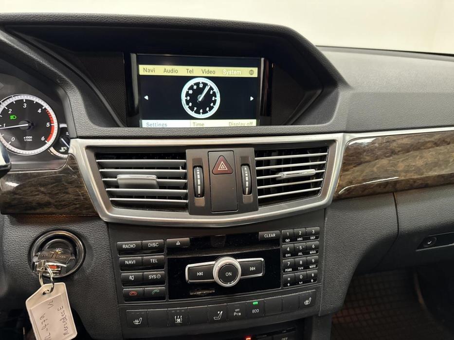 MERCEDES-BENZ E 2012