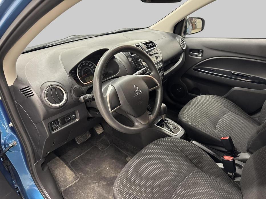 MITSUBISHI Space Star 2015